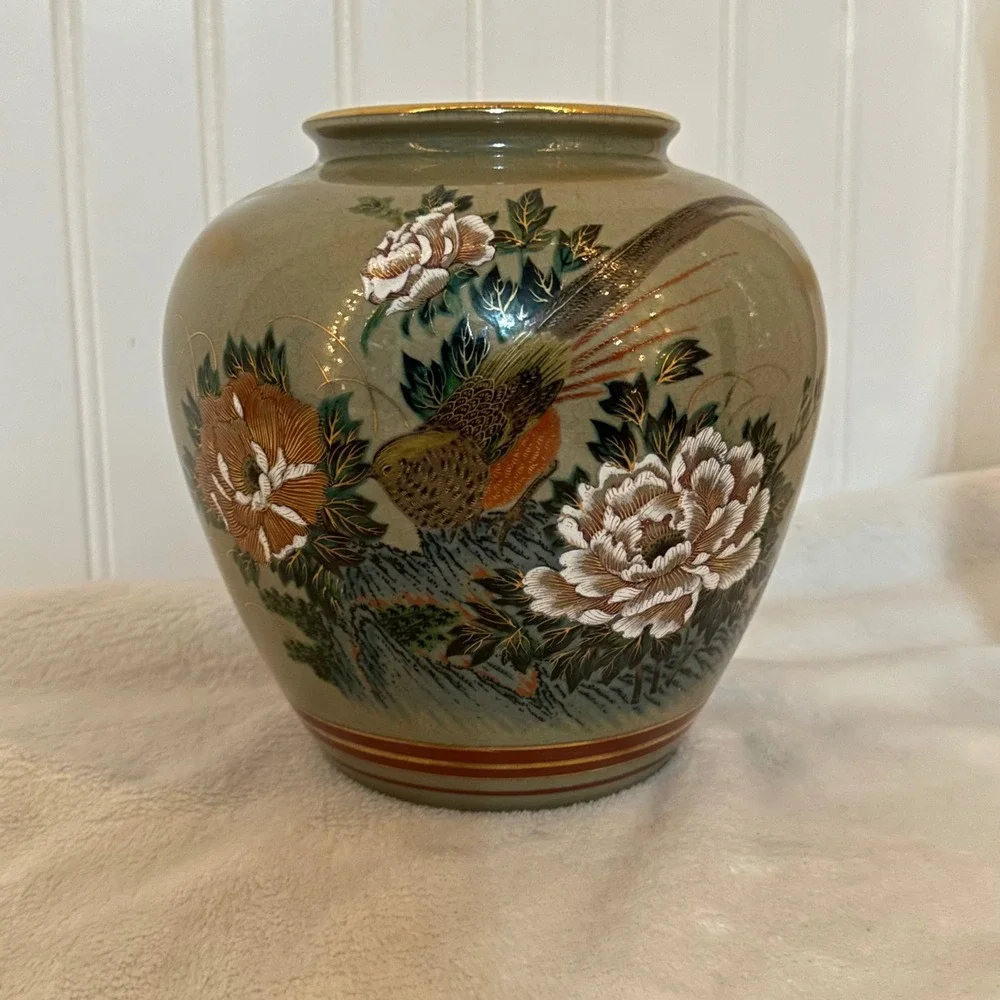 Satsuma Floral Bird Vase Home Decor 8 Green Excellent Crackle Glaze Peony Vntge